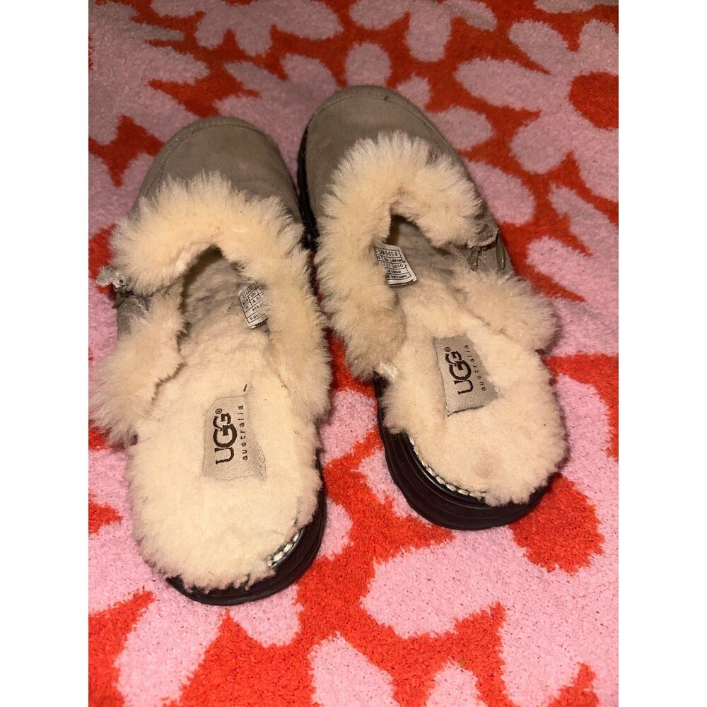 UGG shoes - Picture 5 of 6
